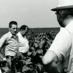 07_19_1972_Dr._William_Edwards__Research_Soil_Scientist__at_the_Coshocton_Hydrologic_Station_discusses_no_till_mehtods_with_visitor_farmers_website___Copy-1183