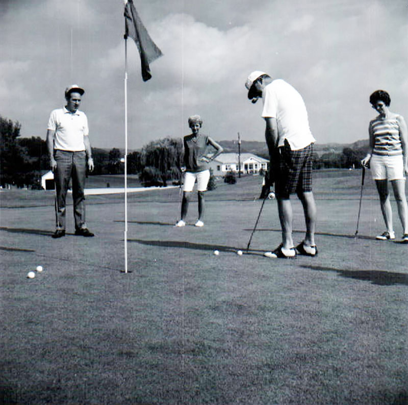 July 24, 1970
John and Mary Garmen
Pleasant Lake Golf Course
Par 55, 18 holes, 40 acres
Photo ID#: PL48