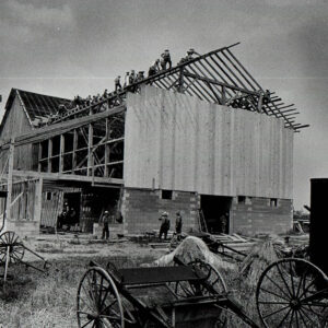 07_24_1971_Amish_barn_raising_on_Amstutz_Road_just_North_of_Shenondoah_photo_by_J.Bikar_website-1487