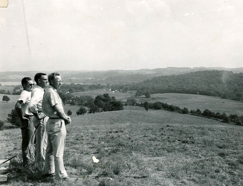 August 1955
Mt. Jeez overlooking Malabar Farm
SCS employees
Photo ID#: PL73