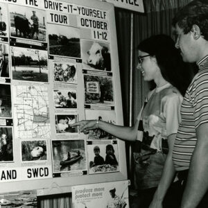 08_05_1975_Laura___Ed_Ramsey_examine_the_District_Exhibit_at_the_Richland_County_Fair_website-2348