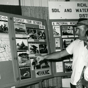 08_15_1971_Mr.___Mrs._Blake_Kirsch_examine_the_1971_County_Fair_Exhibit_website-2359