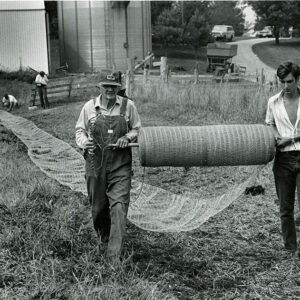 08_15_1978_Doyle_McCarron._Mulch_netting_for_waterway_website-1395