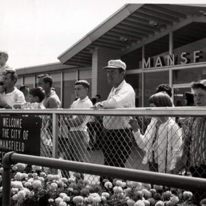 09_04_1967__Conservation_Air_Tour_Dale_Broeske_et_al_waiting_for_take_off_website-3475