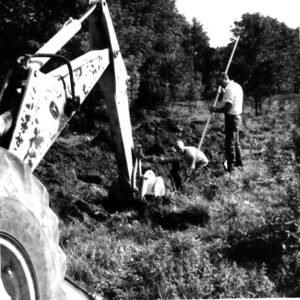 09_04_1975_Bob_Guisinger_Farm_Dean_Swigart_Bob_Guisinger__tile_line_for_spring_development_1_website-1253