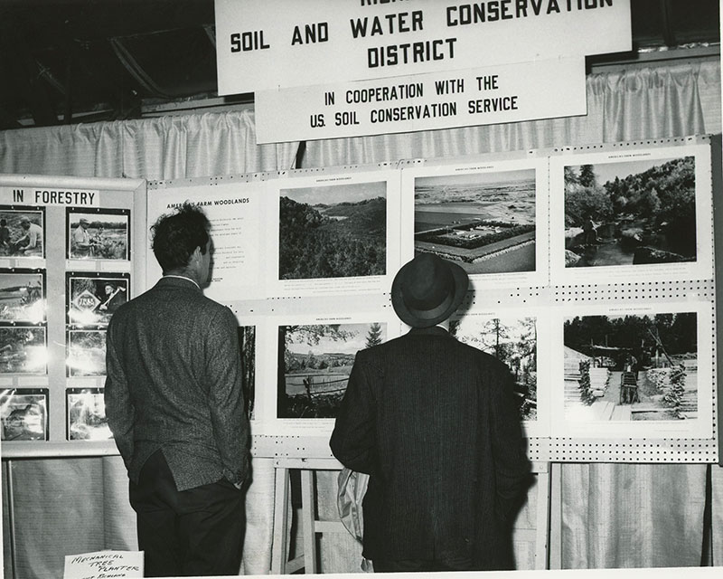 September 10, 1965
SWCD exhibits a Paul Bunyan Show
Photo ID#: RSWCD524