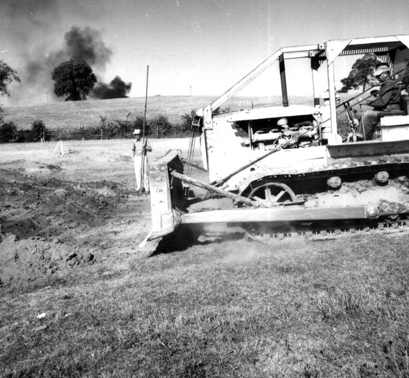 September 14, 1964
Red Estep Farm
Photo ID#: S395