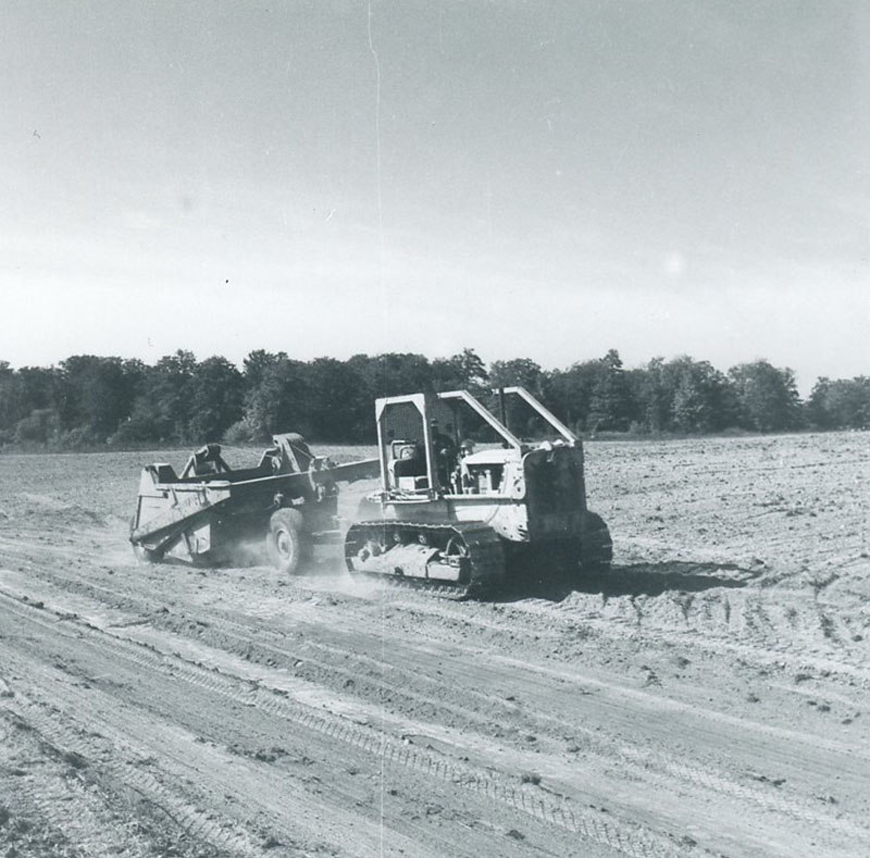 September 17, 1964
Photo ID#: S414