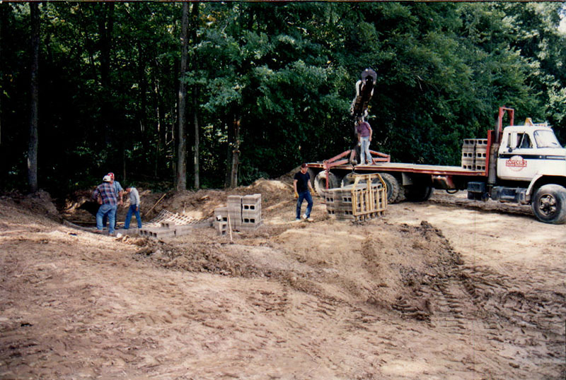 September 1993
Sod waterway block construction outlet
Photo ID#: A841