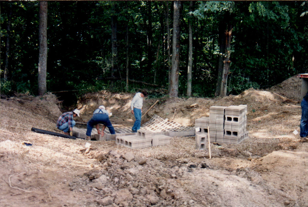 September 1993
Sod waterway block construction outlet
Photo ID#: A830