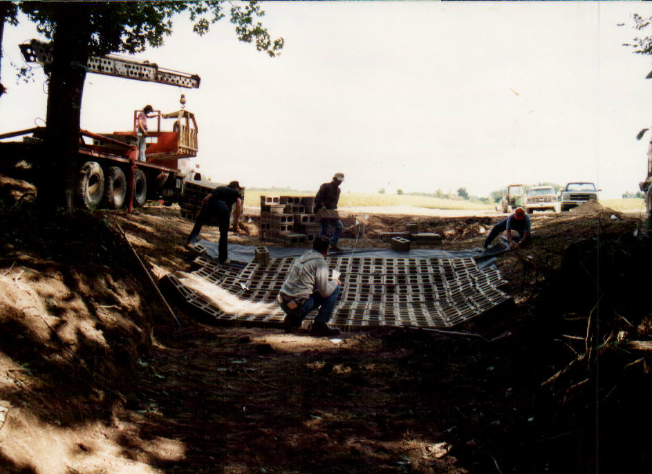 September 1993
Sod waterway block construction outlet
Photo ID#: A831