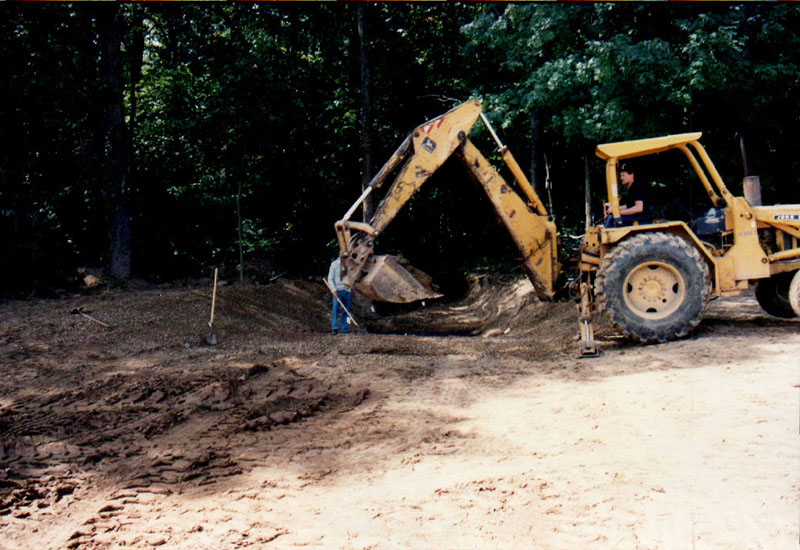 September 1993
Sod waterway block construction outlet
Photo ID#: A836