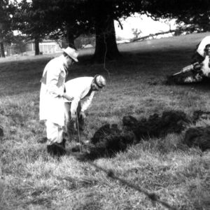09_20_1974_Dean_Swigart_and_Bob_Tooker_Soil_Tests__2_website-4161