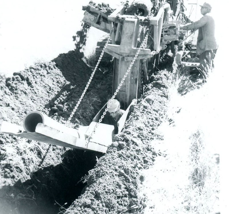 October 5, 1973
Harold Company, drainage contractor, at the McCarren Farm
Photo ID#: A758