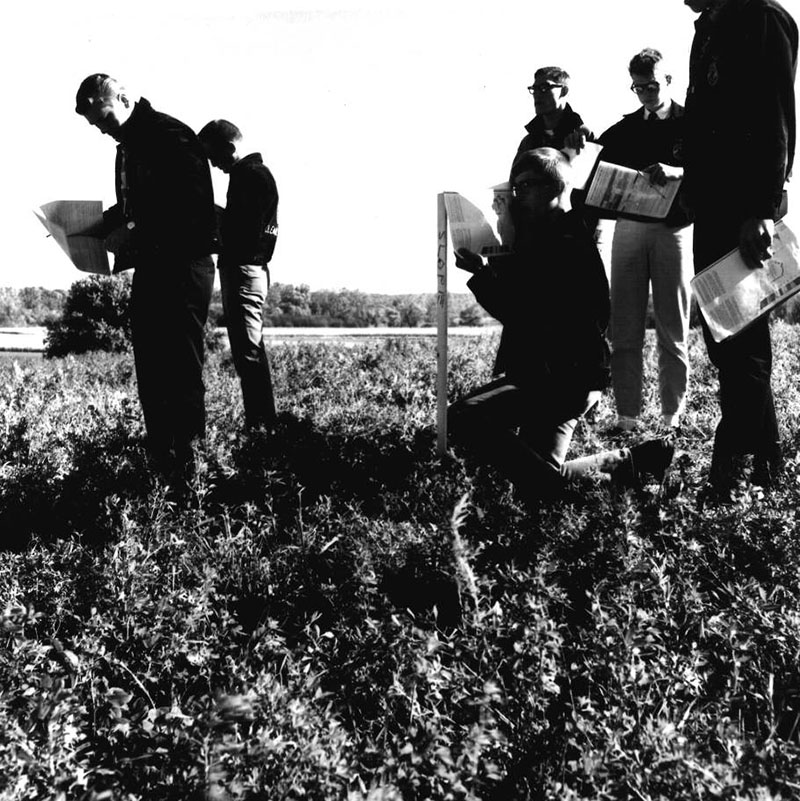 October 10, 1966
Dale Broeske (Supervisor)
Richland County Land Judging
Photo ID#: Y181