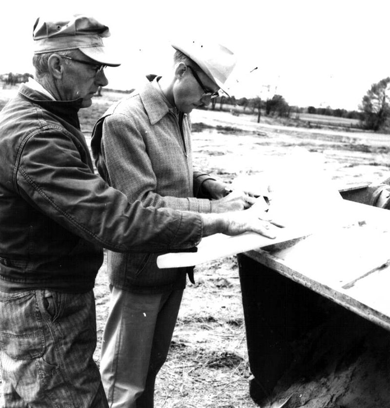 October 15, 1964
Maurice Cooke Farm
Photo ID#: S476