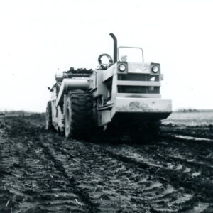 11_04_1975_Ben_Zimmerman_Farm._Surface_drain._Frank_Eberl_Pan_website-1441