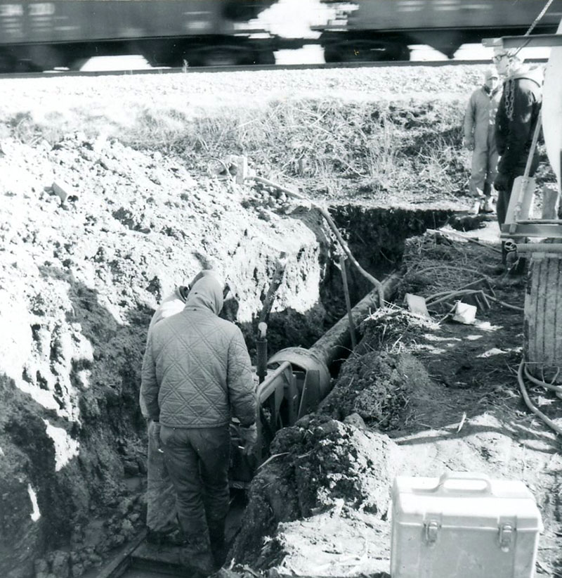 December 17, 1971
Ambrose Metzger Farm
Tile drainage
Photo ID#: A775