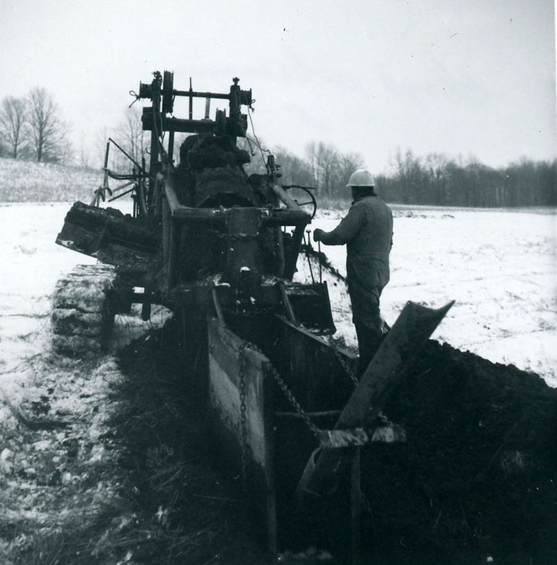 December 18, 1969
Cloyce Slessman at H. Isley Farm
Tile drainage
Photo ID#: A778