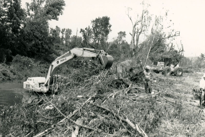 1990
Cedar Fork
Tornado clean-up
Photo ID#: W42