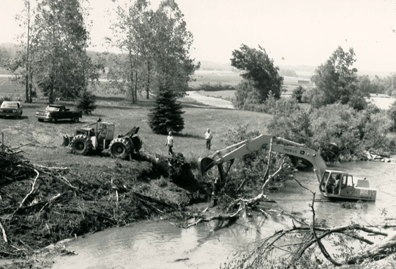 1990
Cedar Creek
Tornado clean-up
Photo ID#: W57