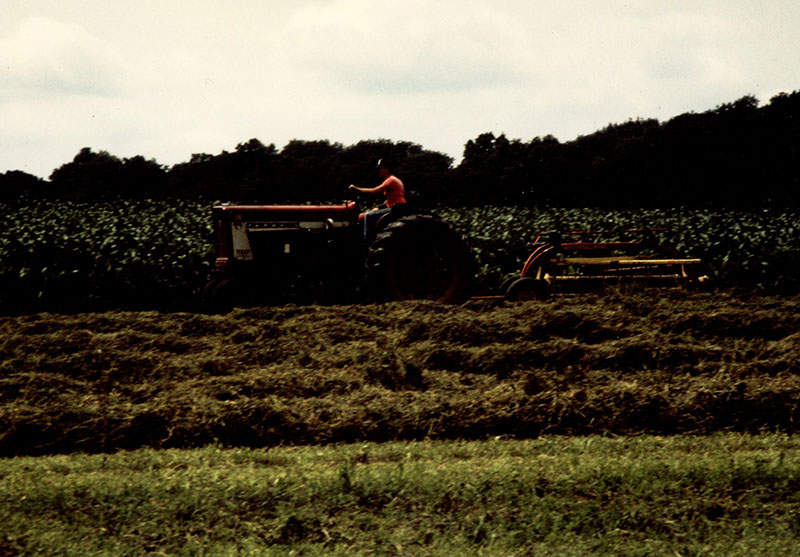 1992
Gene, Steve Spoerr
Cooperator of the Year
Photo ID#: A911