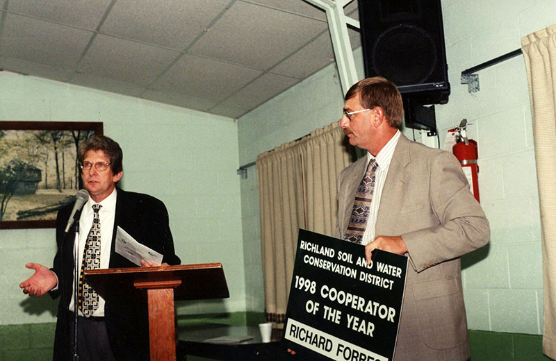 1998
Annual Meeting
Charles Winger and Richard Forbes
Photo ID#: RSWCD438