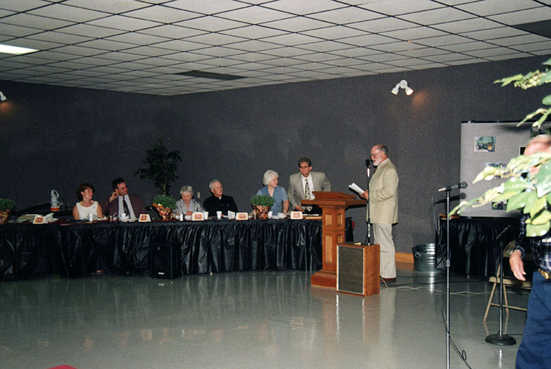 2000
Annual Meeting 
Bob Winbigler (Supervisor)
Photo ID#: RSWCD443