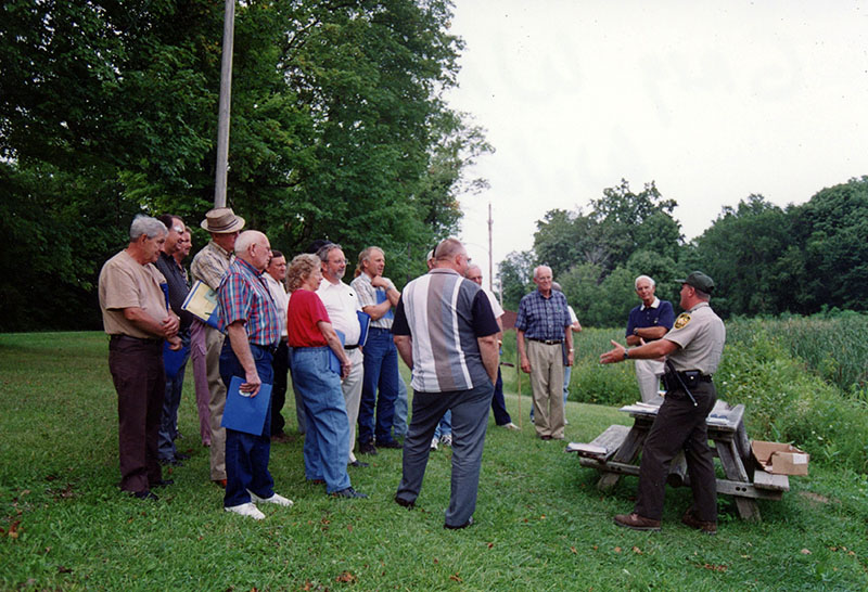 2003
Pond Clinic
Greg Wasilewski (Wildlife Officer)
Photo ID#: S569