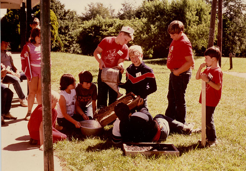 4-H Camp
Erosion Demo
Photo ID#: Y28