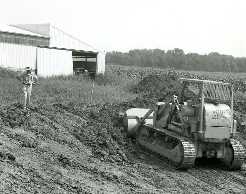 Constructing animal manure facility
Photo ID#: A57