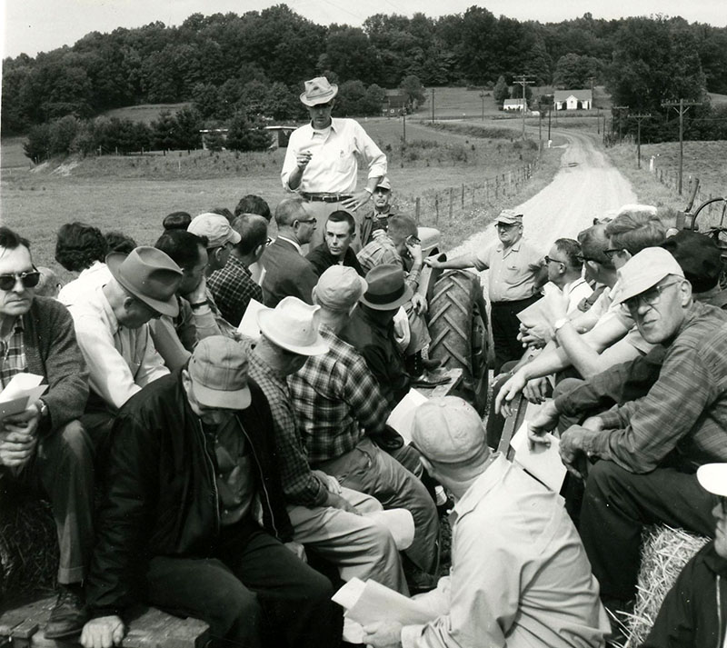 Dean Swigart, Farm Tour
Photo ID#: P90