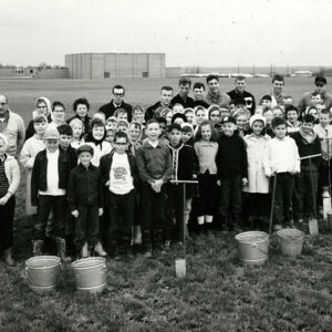 Fourth_grade_students_of_Union_School_and_High_School_Vocational_Ag_students_website-2035