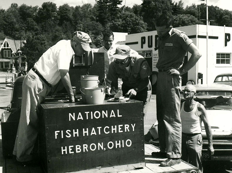 J.A. Brennan (U.S. Fish and Wildlife Service) as he delivered bass and bluegill
Chester Hampton, David Westfield, Lynn McCammon and Paul Walker
Photo ID#: S91
