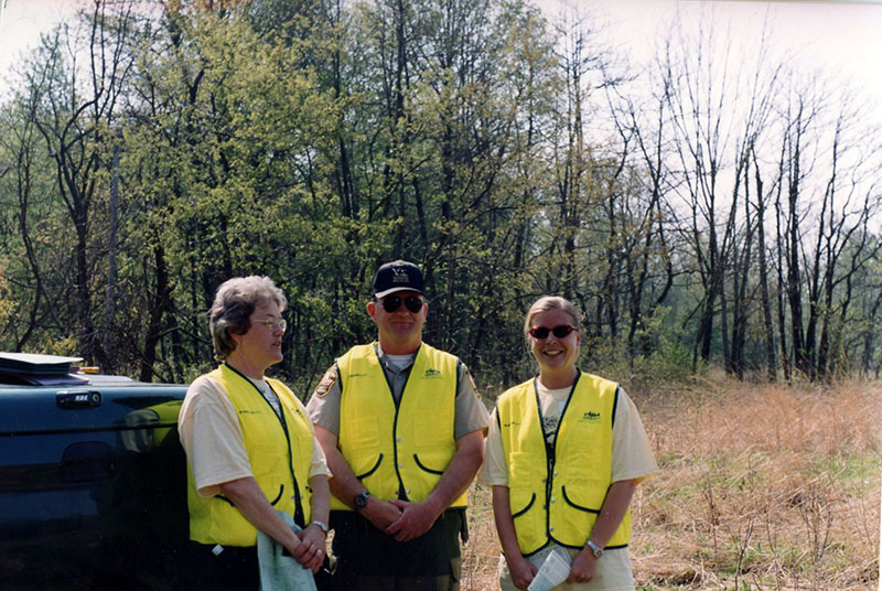 Max Swaisgood of Ashland SWCD and Greg Wasilewski
Richland Fish and Game
Photo ID#: E106