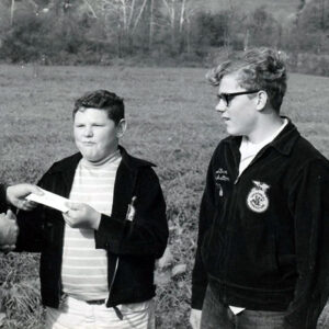 William_Wareham_of_1st_Nat_Bank_presents_cash_awards_to_Ed_Vanhouten_1st_place_Steve_Crunkilton_2nd_place___Chrles_White_3rd_place_Website-5057